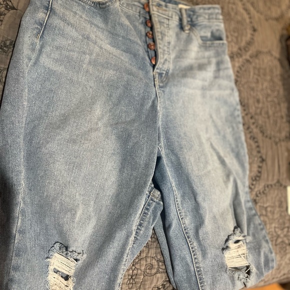 Jessica Simpson Ankle Jean - Picture 3 of 4